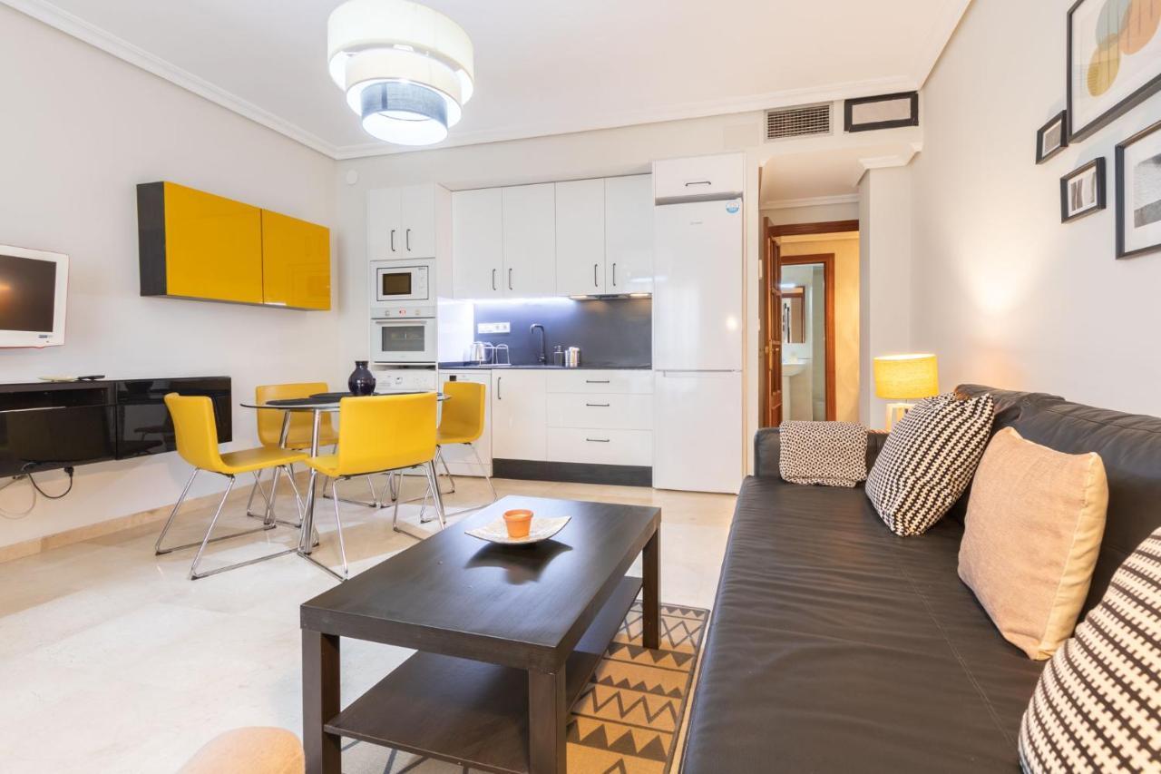 San Jacinto Triana Deluxe By Valcambre Apartment เซบีญา ภายนอก รูปภาพ