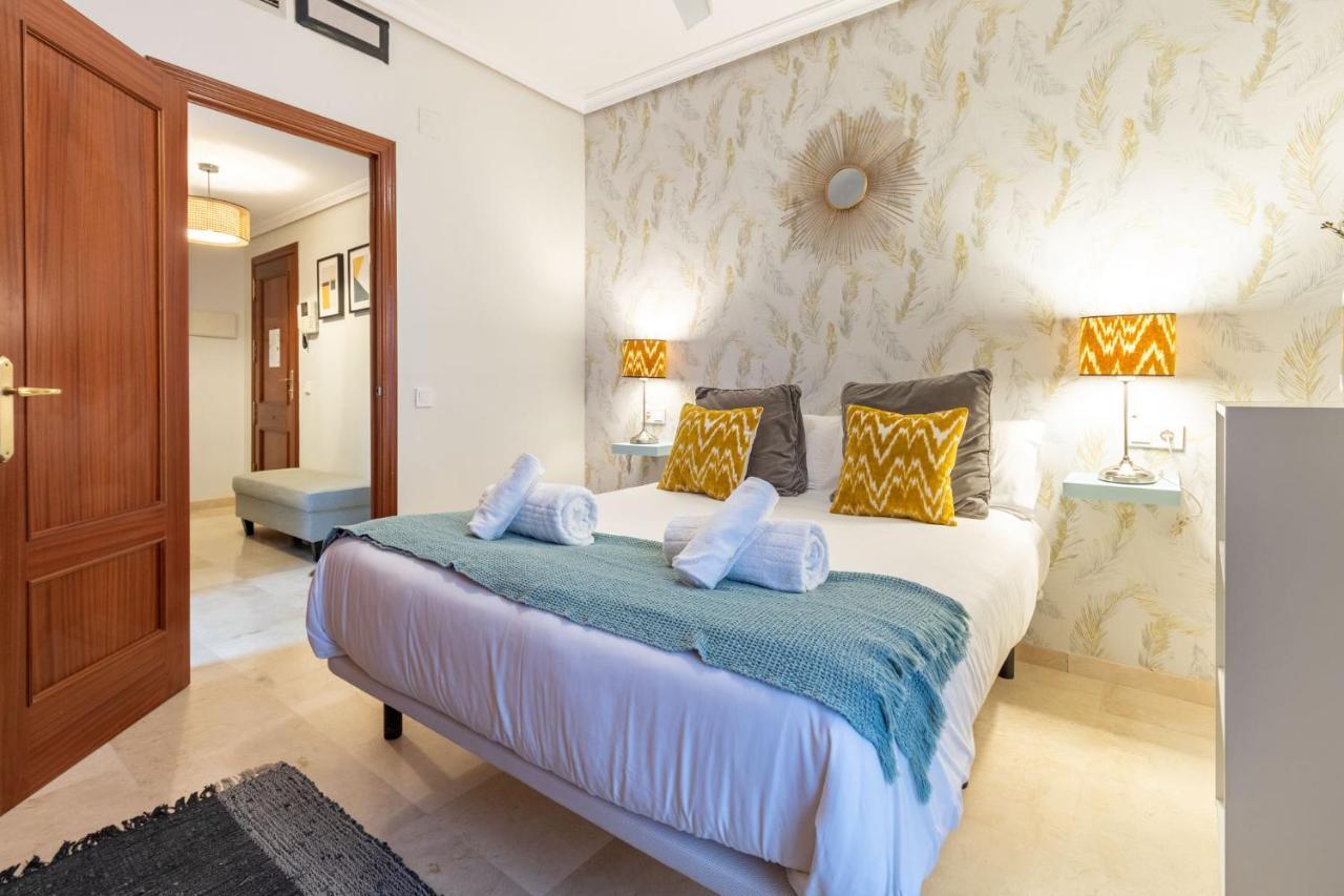 San Jacinto Triana Deluxe By Valcambre Apartment เซบีญา ภายนอก รูปภาพ