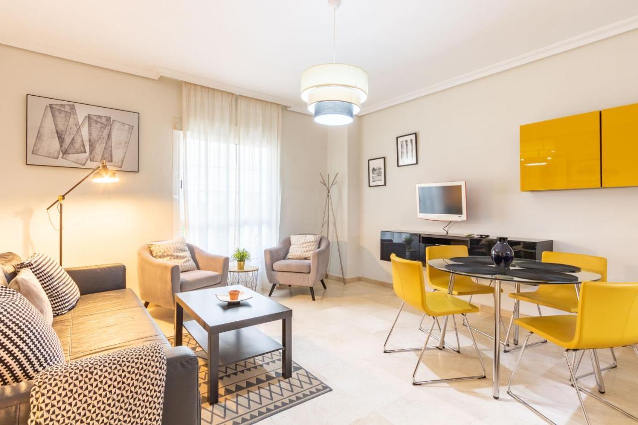 San Jacinto Triana Deluxe By Valcambre Apartment เซบีญา ภายนอก รูปภาพ