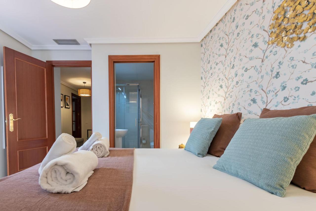 San Jacinto Triana Deluxe By Valcambre Apartment เซบีญา ภายนอก รูปภาพ